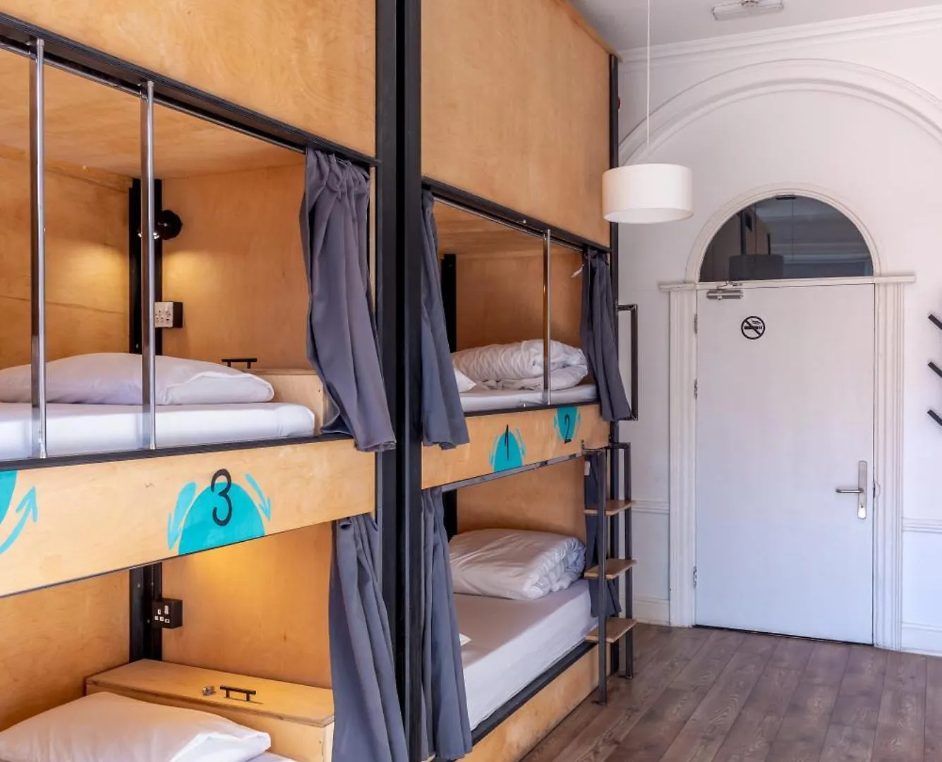 Leevin Hostel George Dublin